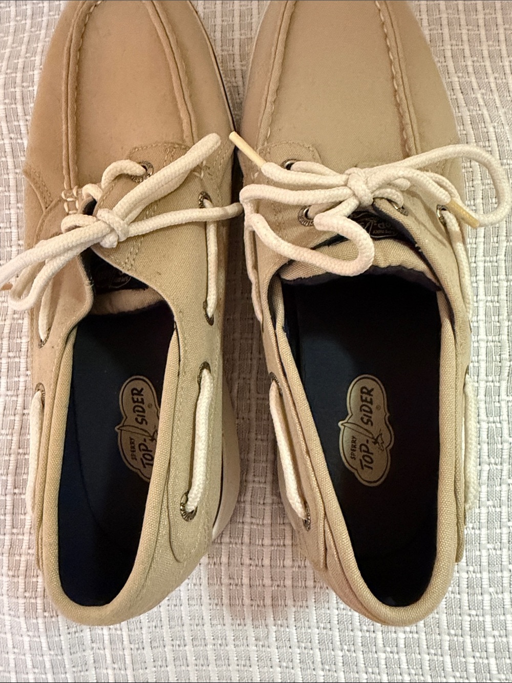 Sperry Beige Canvas Boat Shoes with White Laces - Picture 4 of 7